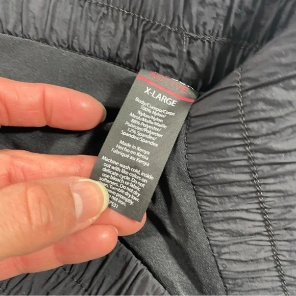 New Spyder Womens 3” Two in One Shorts Black Size XL - Picture 6 of 7